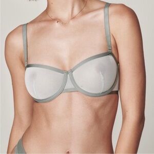CUUP Mesh Underwire Bra in Soft Green